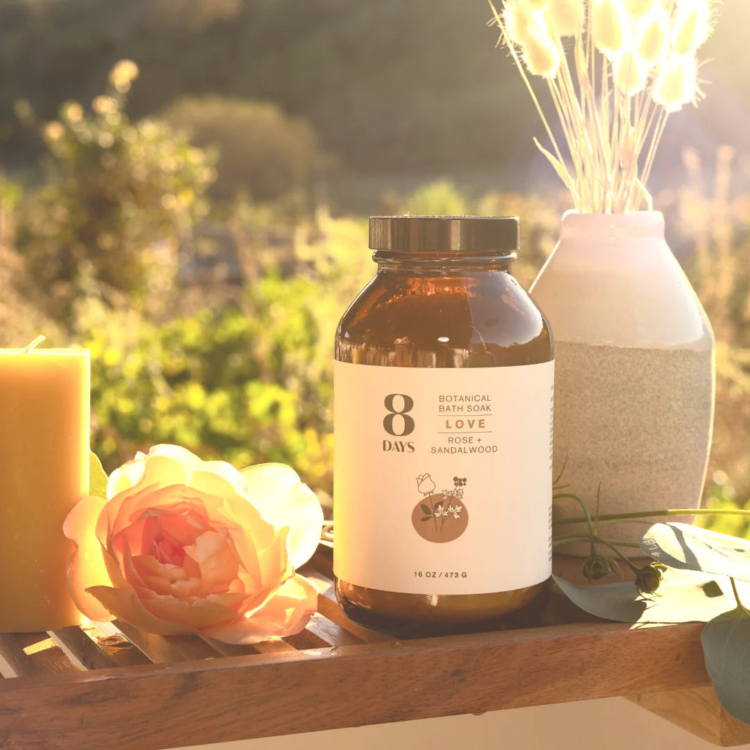 8 Days | LOVE BOTANICAL BATH SOAK Rose + Sandalwood