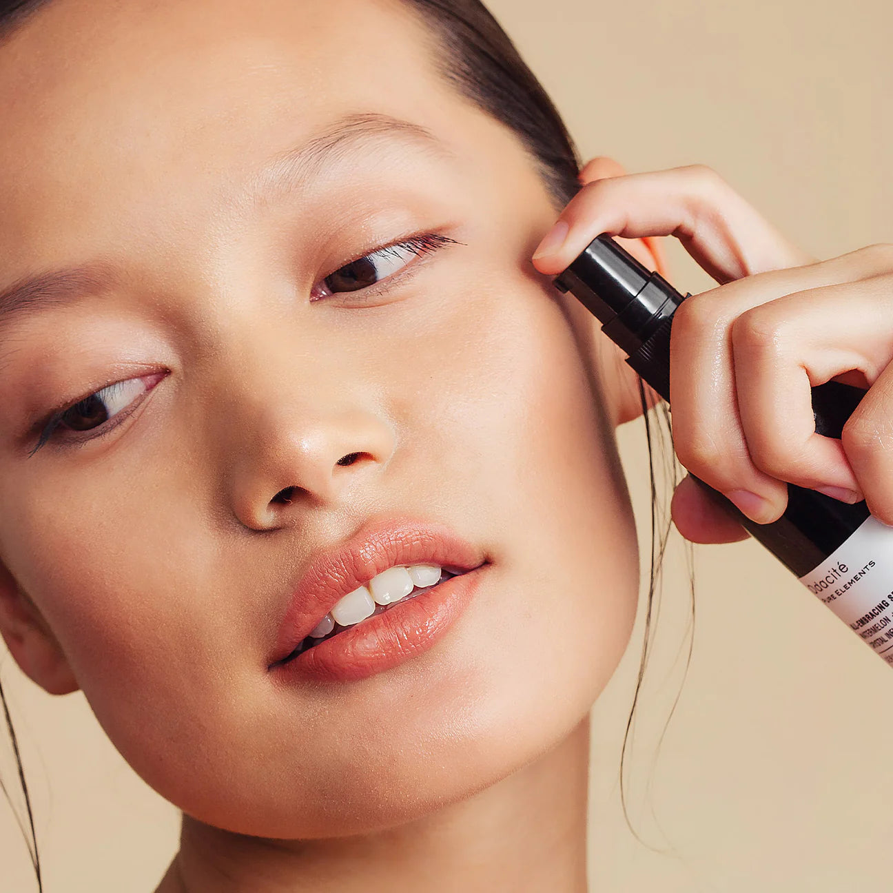 Odacité Skincare | All-Embracing Hydrating Serum | Watermelon + Hibiscus