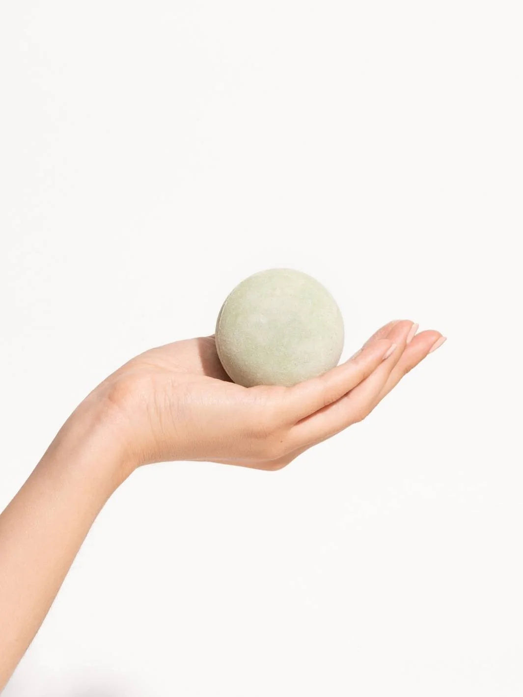 Klei Beauty  Calm Lavender & Spearmint Avocado Oil Bath Bomb