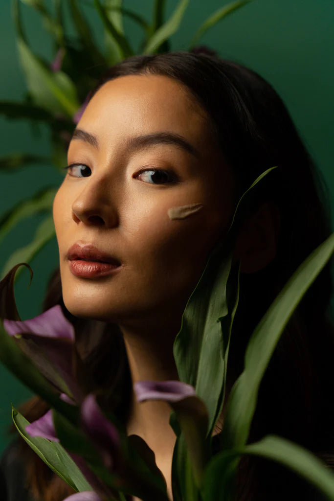 Free + True Skincare | RAW + WILD Illuminating Honey Mask