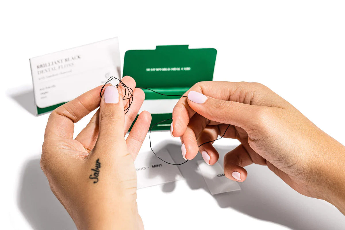Terra & Co. | Brilliant Black Dental Floss