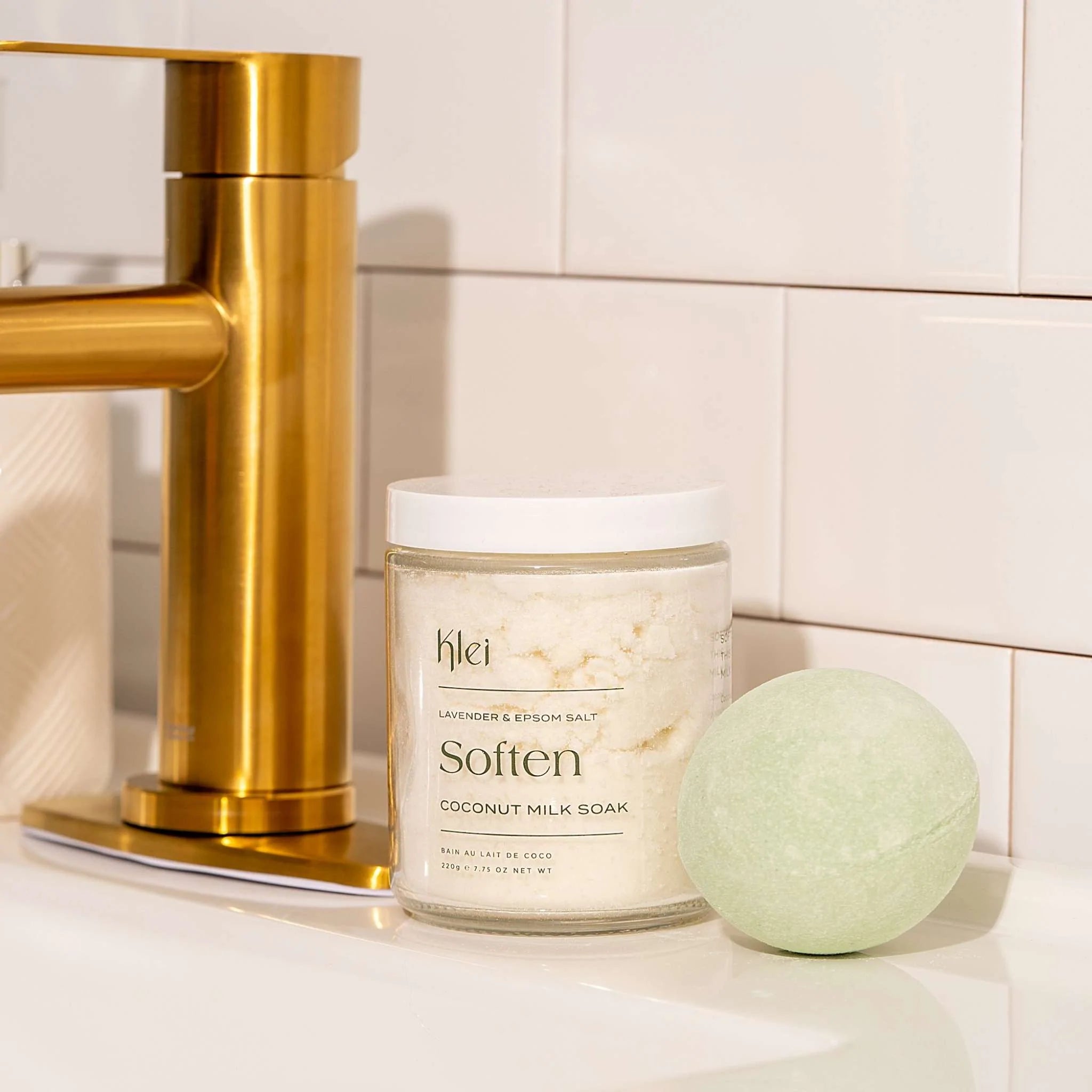 Klei Beauty Calm Lavender & Spearmint Avocado Oil Bath Bomb