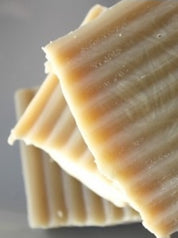 Unearth Malee Rosemary Mint Green Tea Shampoo Bar