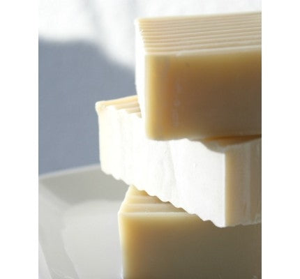 Unearth Malee White Orchid Ginseng Organic Shampoo Bar